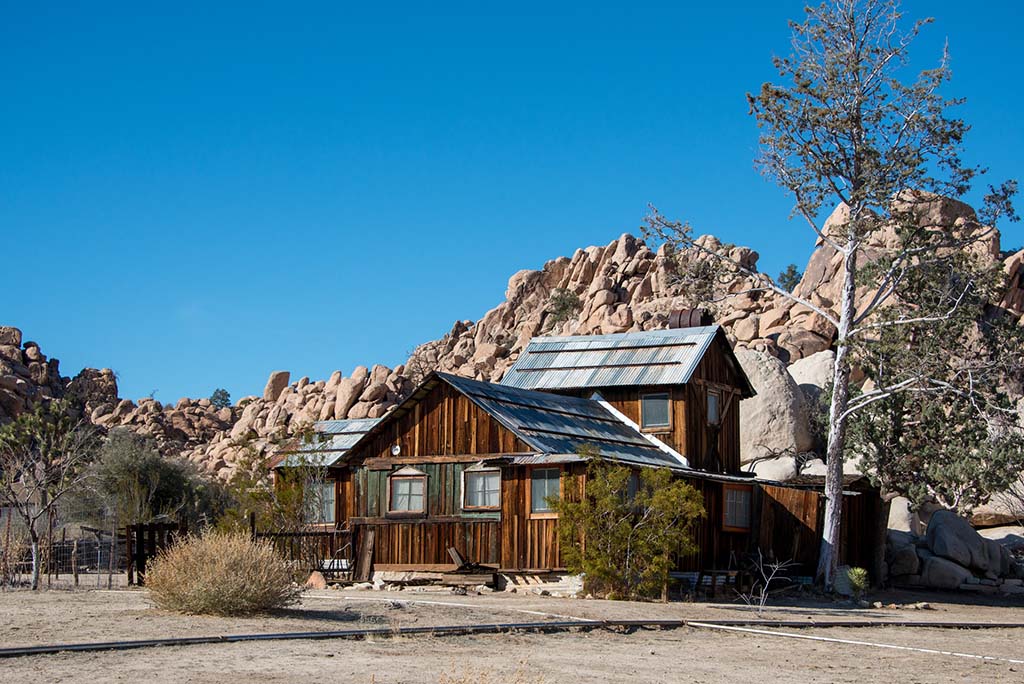 The 17 Most Amazing Things to Do in Joshua Tree National Park That Stole My Heart 11 An old ranch building. Ranger-led tours of Keys Ranch is one of the best things to do in Joshua Tree.