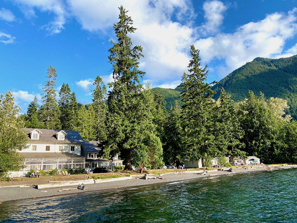 Olympic National Park Itinerary: How to Spend Three Days in Olympic National Park 9 The Lake Cresent Lodge near Olympic National Park