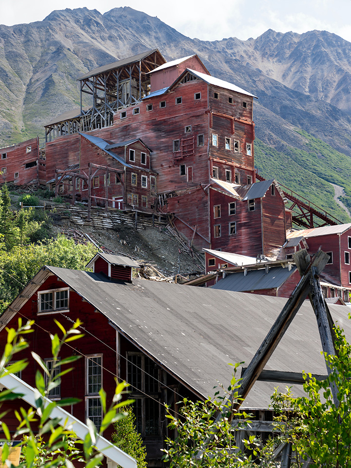 List of National Parks by State: A Complete List of All 400+ US National Parks 4 An old mine building on a mountainside
