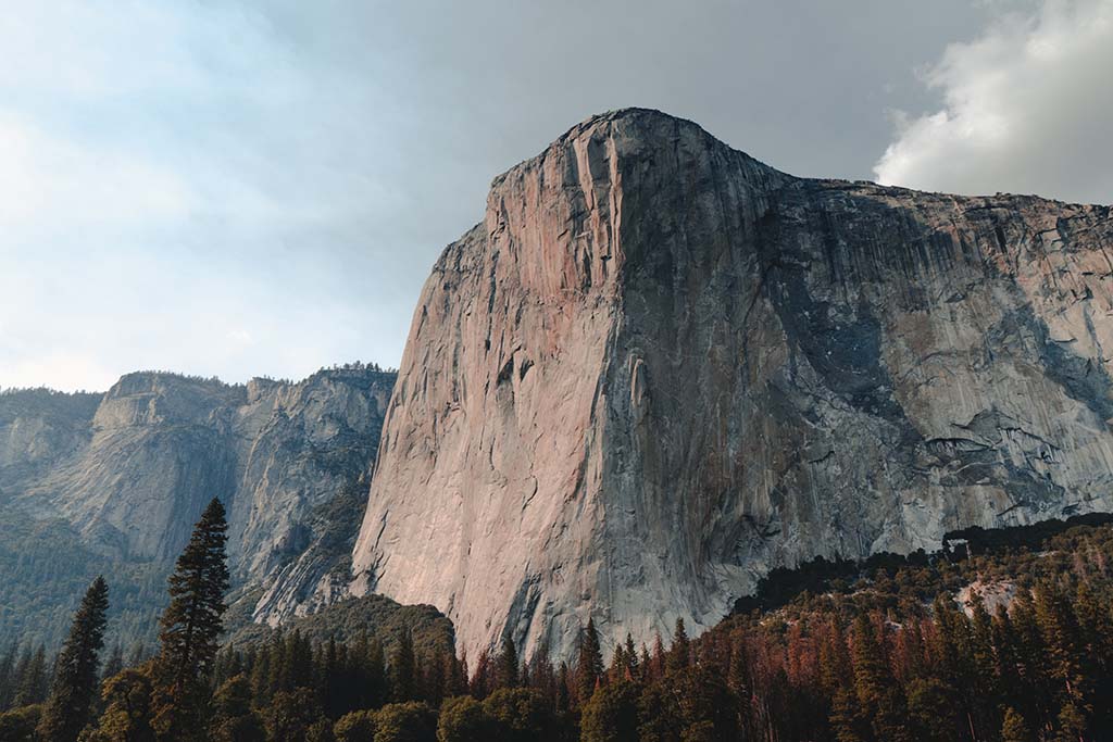 Yosemite Itinerary: 5 Ideas for Day-to-Day Experiences in an Iconic National Park 6 Clouds above El Capitan, a famous rock wall in Yosemite National Park