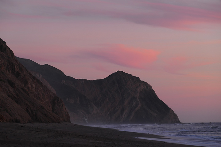 Alamere Falls Hike: The Ultimate Guide for Hiking to One of California’s Bucket-List Waterfalls 15 The sky is lit in pink hues at sunset on the ocean